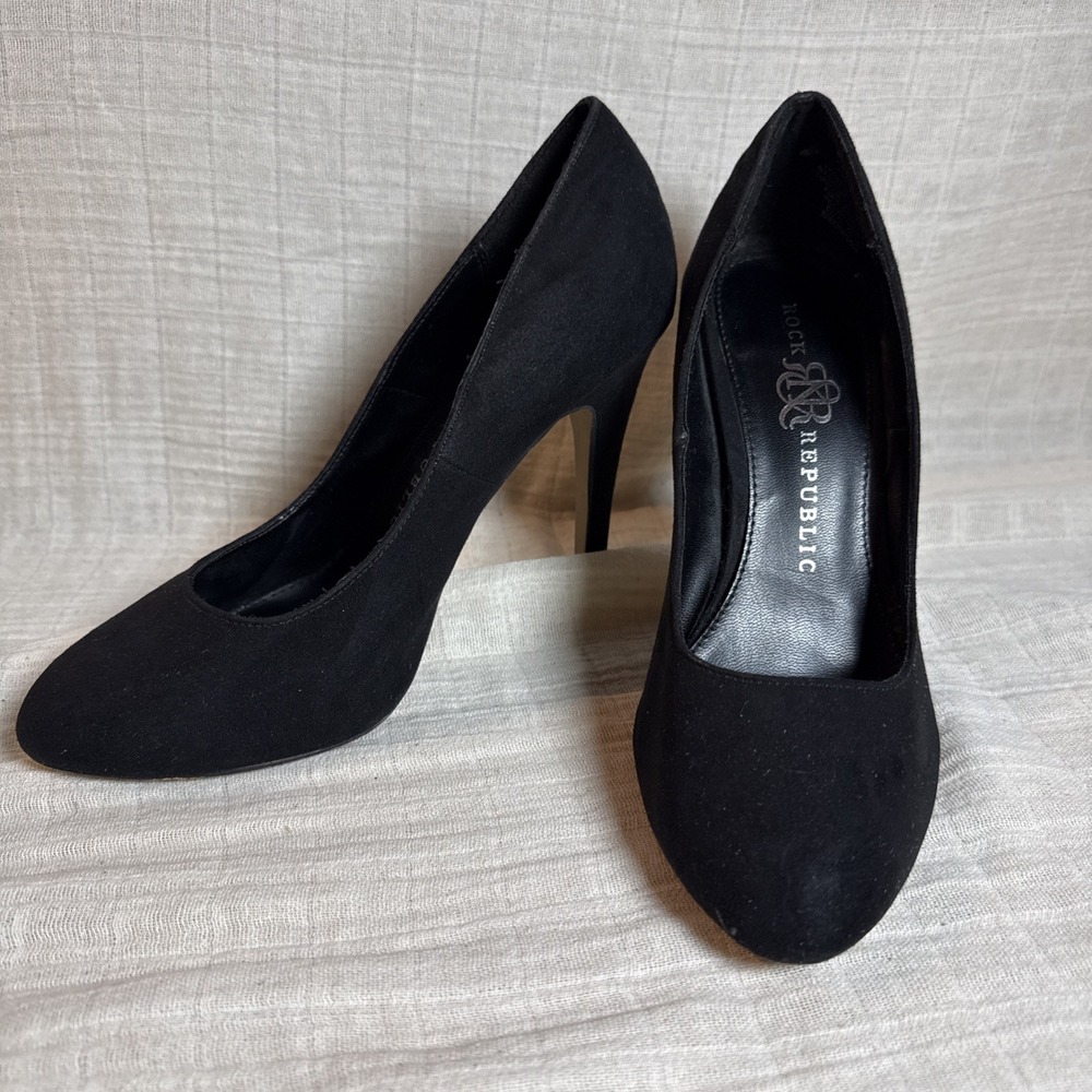Rock & Republic Black Microsuede Stiletto Heel Pumps Womens Size 7 Classic Shoes